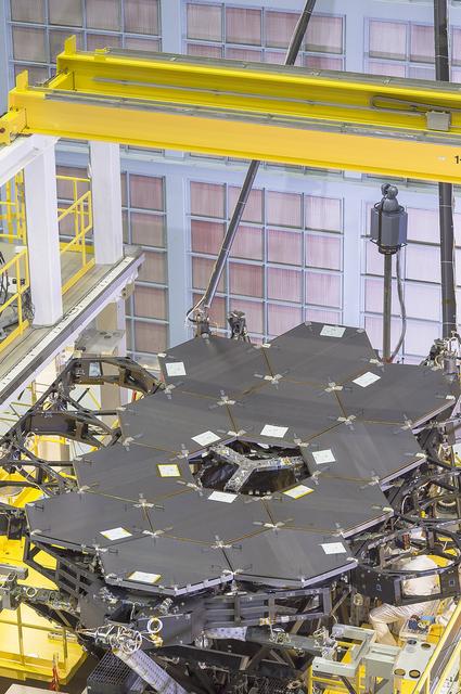 Reading an exoplanet atmosphere means separating a faint signal from starlight